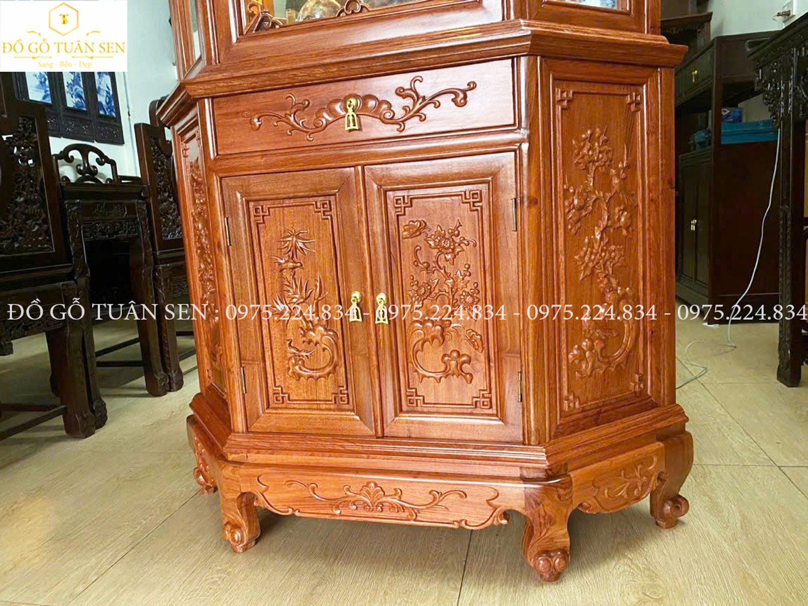 Hình ảnh Tủ rượu gỗ hương